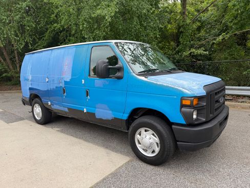 Used 2013 Ford E-150 and Econoline 150 RWD image 4