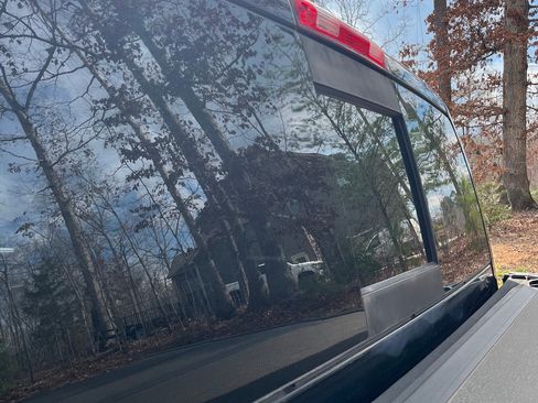 Used 2016 RAM 1500 Laramie w/ Convenience Group image 6