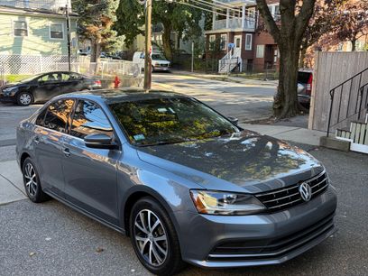 Used 2018 Volkswagen Jetta SE