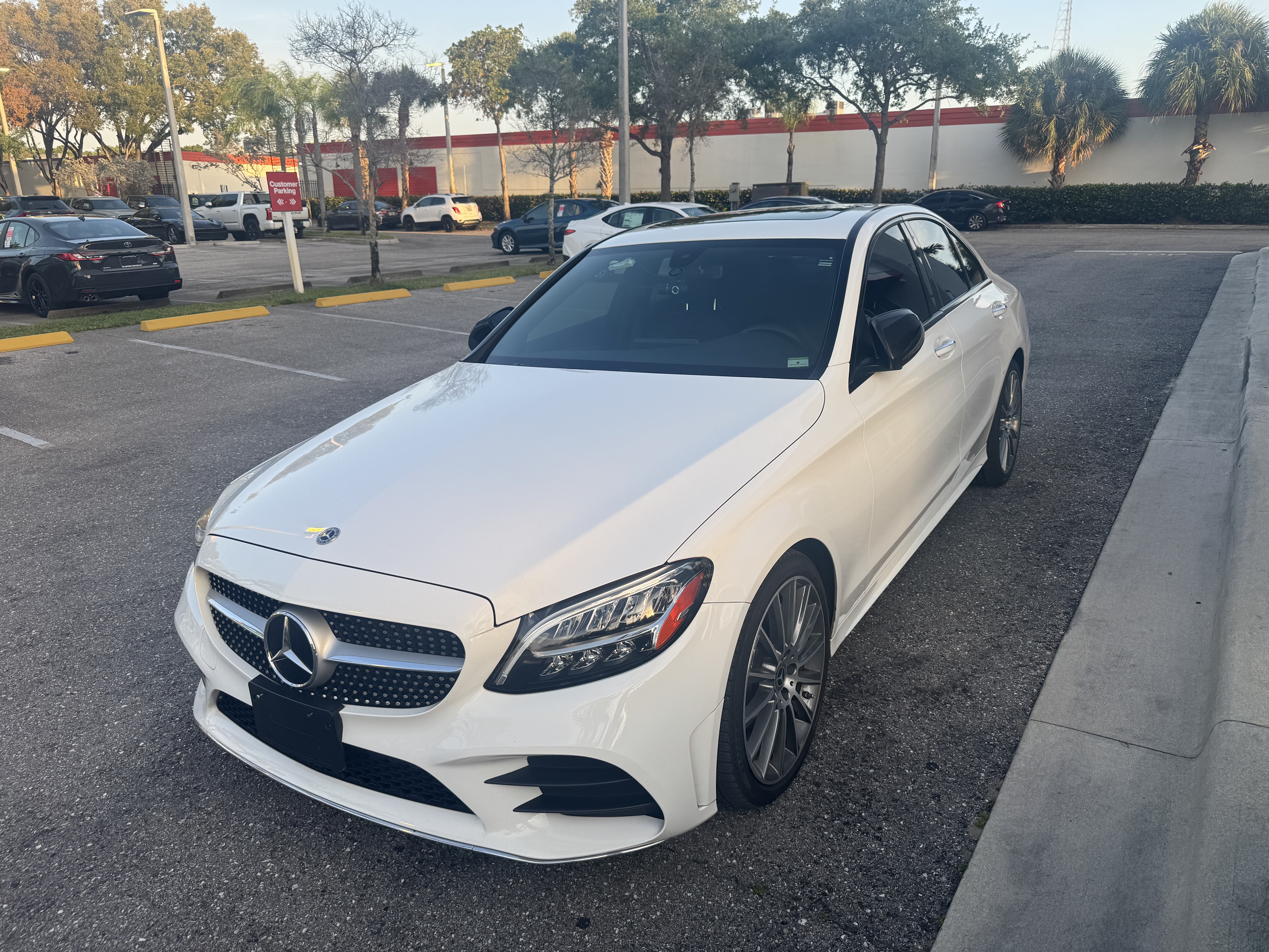 Used 2019 Mercedes-Benz C 300 Sedan image 1