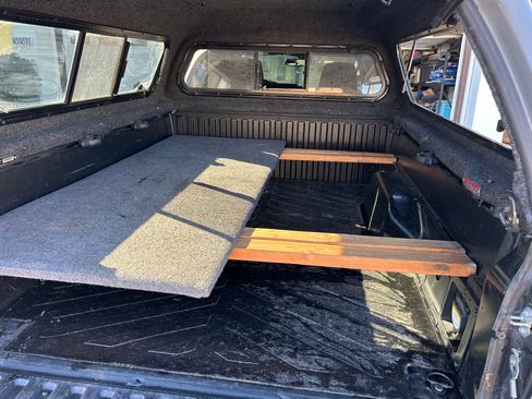 Used 2021 Toyota Tacoma TRD Off-Road w/ Technology Package image 12