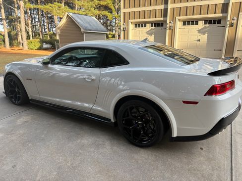 Used 2015 Chevrolet Camaro Z/28 image 4