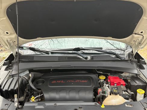 Used 2020 Jeep Compass Latitude image 10