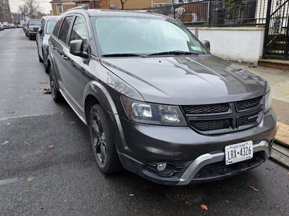 Used 2018 Dodge Journey Crossroad w/ Nav & Sun Group