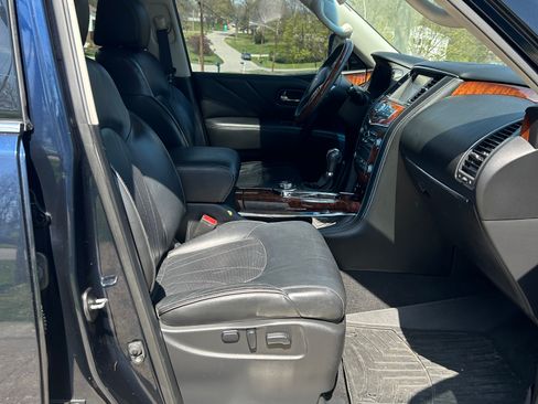 Used 2016 INFINITI QX80 4WD w/ Deluxe Technology Package image 10