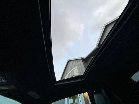 Used 2022 Dodge Challenger R/T Scat Pack image 13