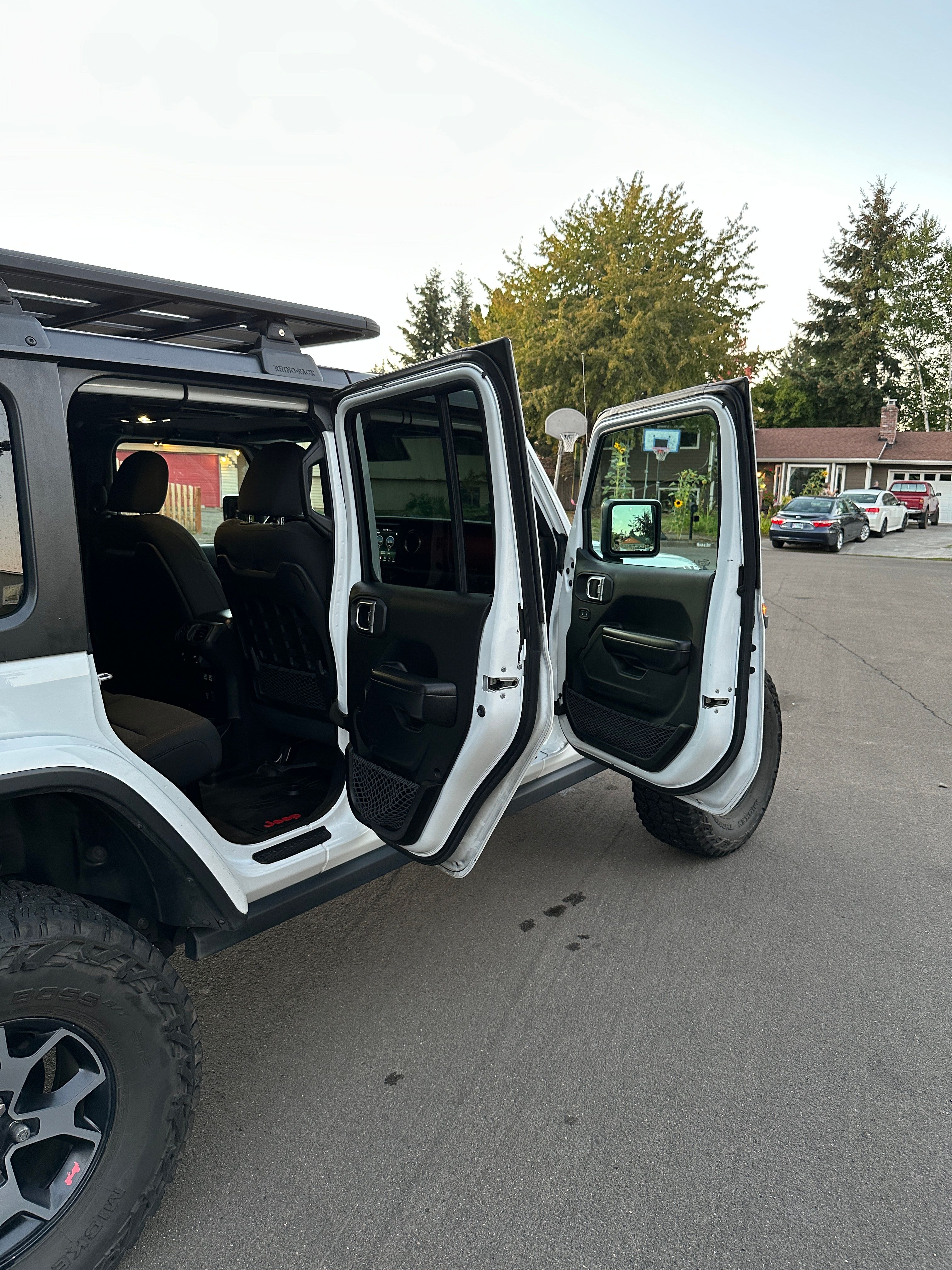 Used 2019 Jeep Wrangler Unlimited Rubicon AWD/4WD image 6