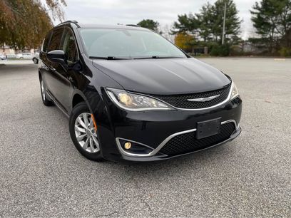 Used 2017 Chrysler Pacifica Touring-L