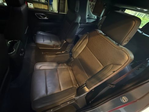 Used 2021 Chevrolet Tahoe High Country image 14