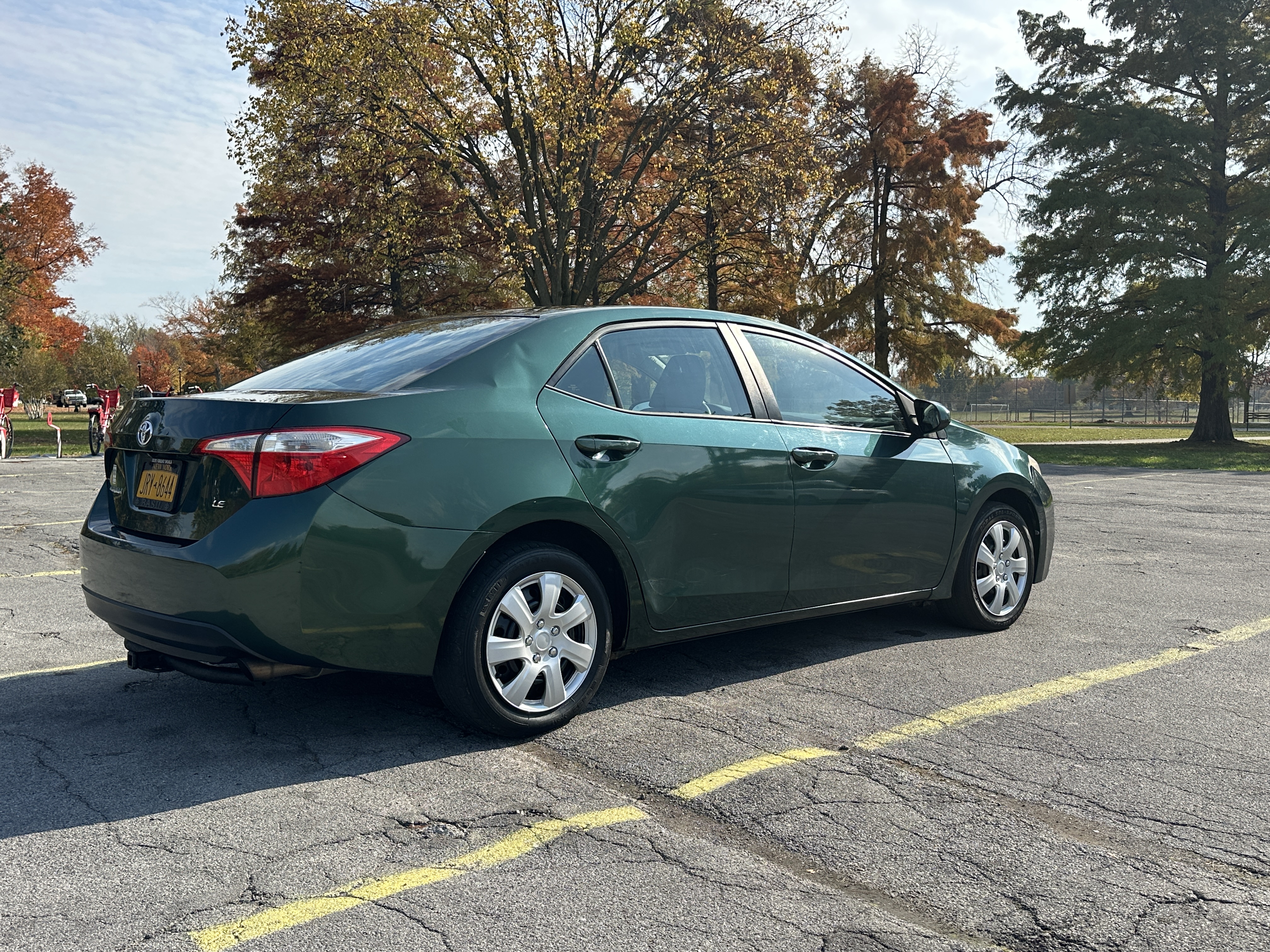 Used 2014 Toyota Corolla LE FWD image 9