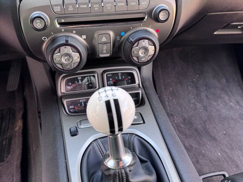 Used 2010 Chevrolet Camaro SS w/ RS Package RWD image 17