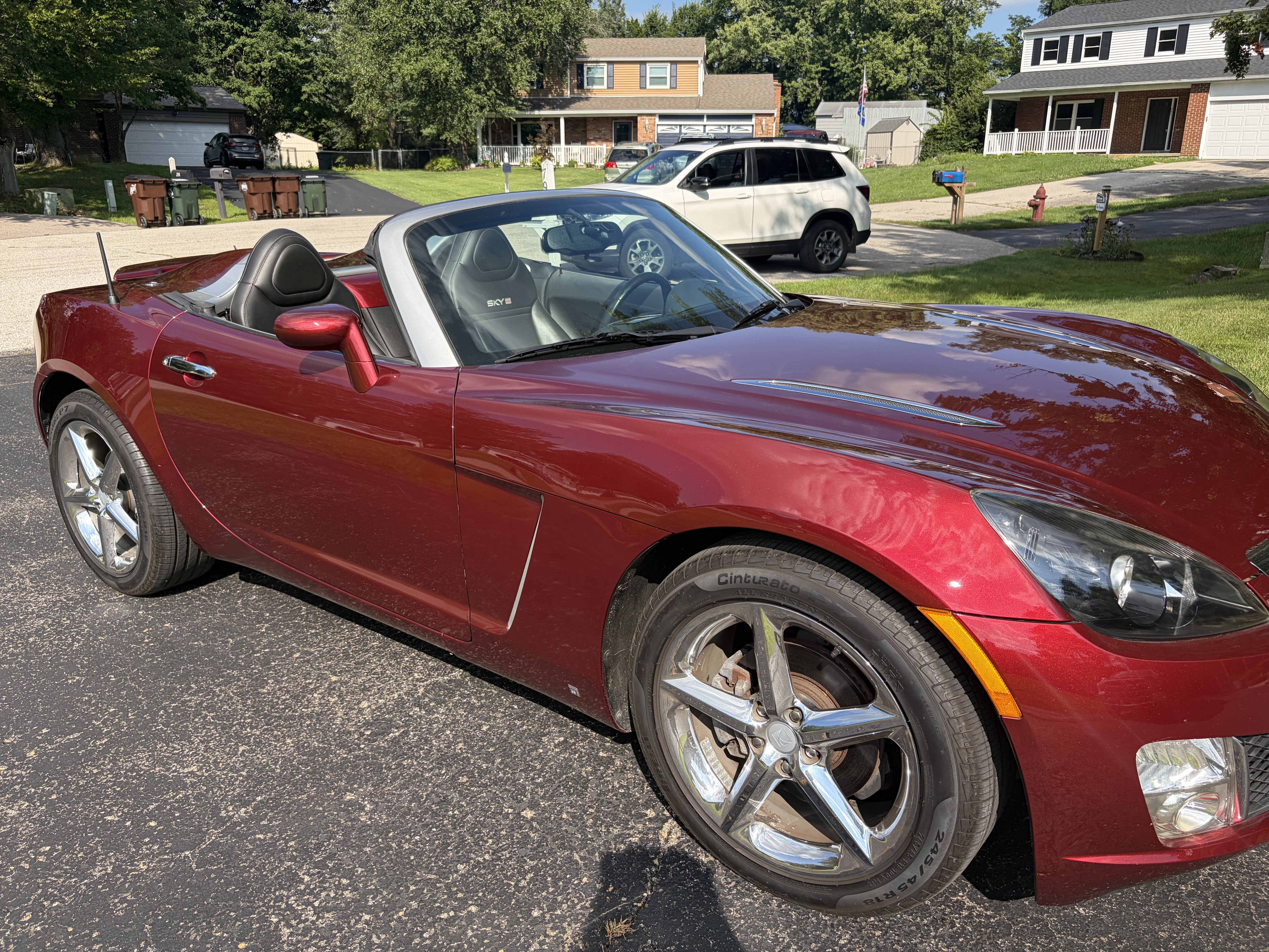 Used 2009 Saturn Sky Red Line RWD image 9