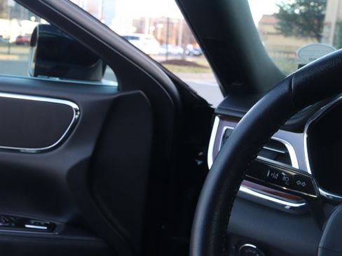 Used 2019 Lincoln Continental w/ Equipment Group 500A image 27