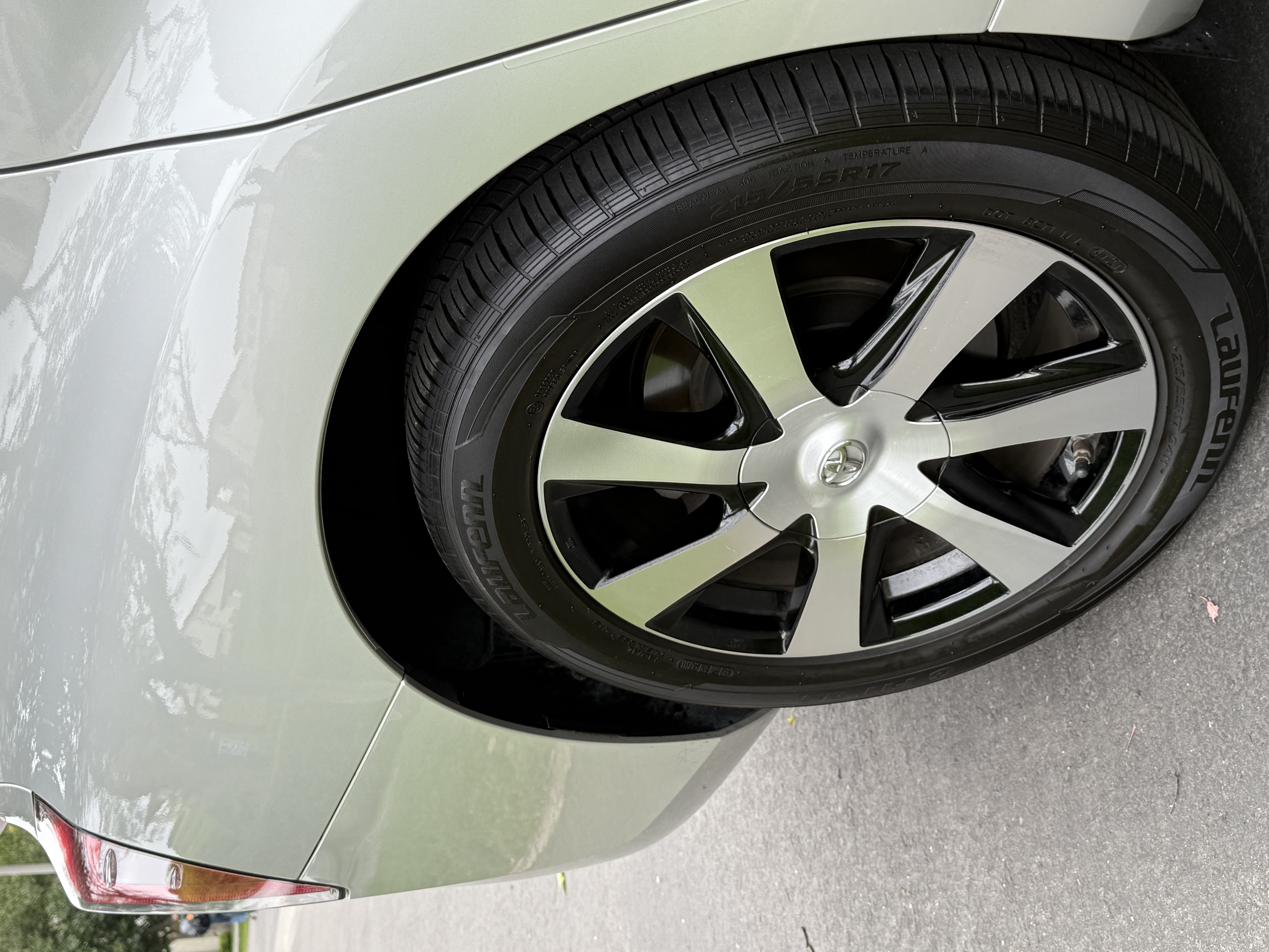 Used 2017 Toyota Mirai FWD image 9
