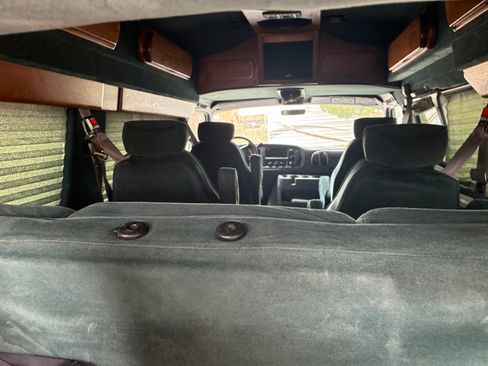 Used 1998 Dodge B1500 RWD image 10