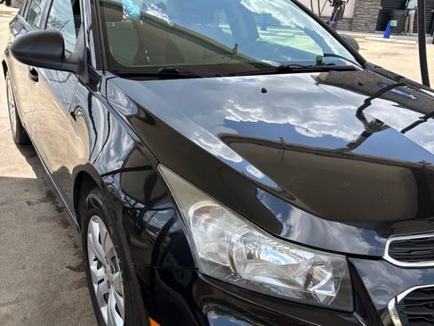 Used 2016 Chevrolet Cruze LS FWD image 2