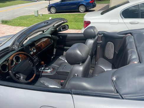 Used 2005 Jaguar XK8 Convertible image 5