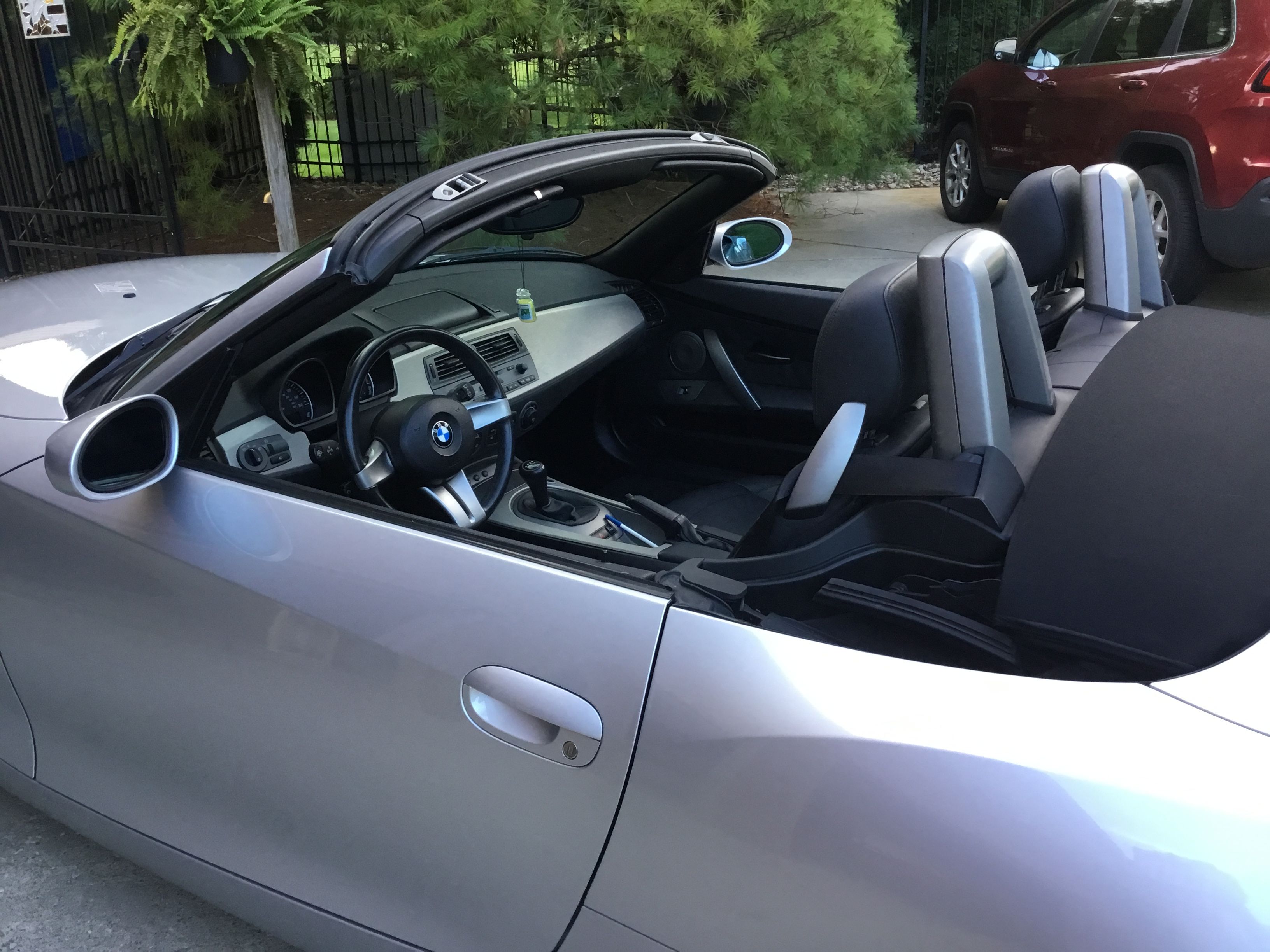 Used 2003 BMW Z4 2.5i RWD image 11