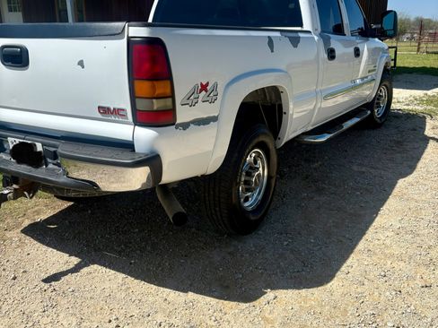 Used 2006 GMC Sierra 2500 SLE w/ Heavy-Duty Power Package image 5