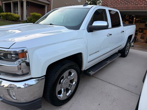 Used 2018 Chevrolet Silverado 1500 LTZ w/ Texas Edition RWD image 1