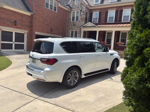 Used 2022 INFINITI QX80 Luxe w/ Cargo Package RWD image 6