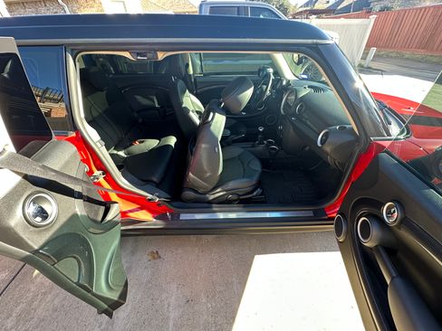 Used 2014 MINI Cooper Clubman S image 15