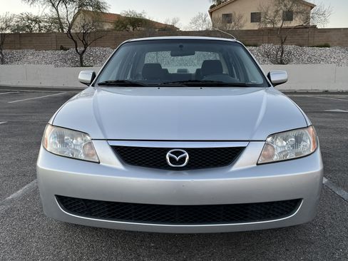 Used 2002 MAZDA Protege LX image 2