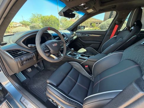 Used 2023 Cadillac CT5 V Blackwing image 9