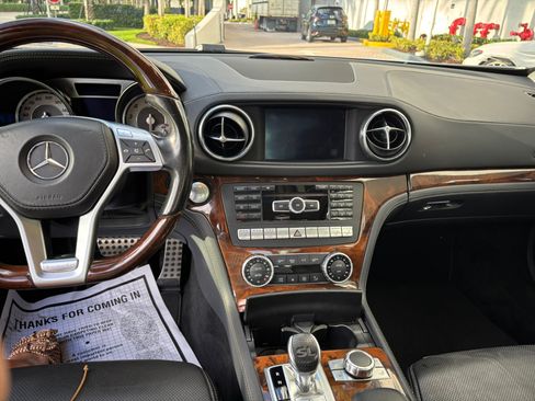 Used 2013 Mercedes-Benz SL 550 image 13