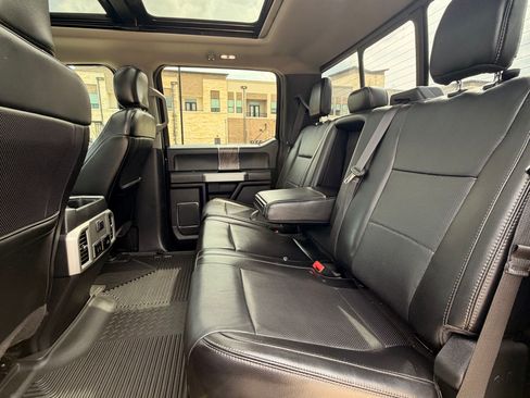 Used 2019 Ford F250 Lariat w/ Lariat Ultimate Package image 13