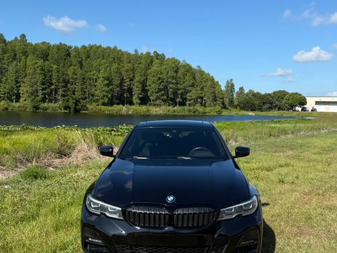 Used 2020 BMW 330i Sedan w/ M Sport Package RWD image 1
