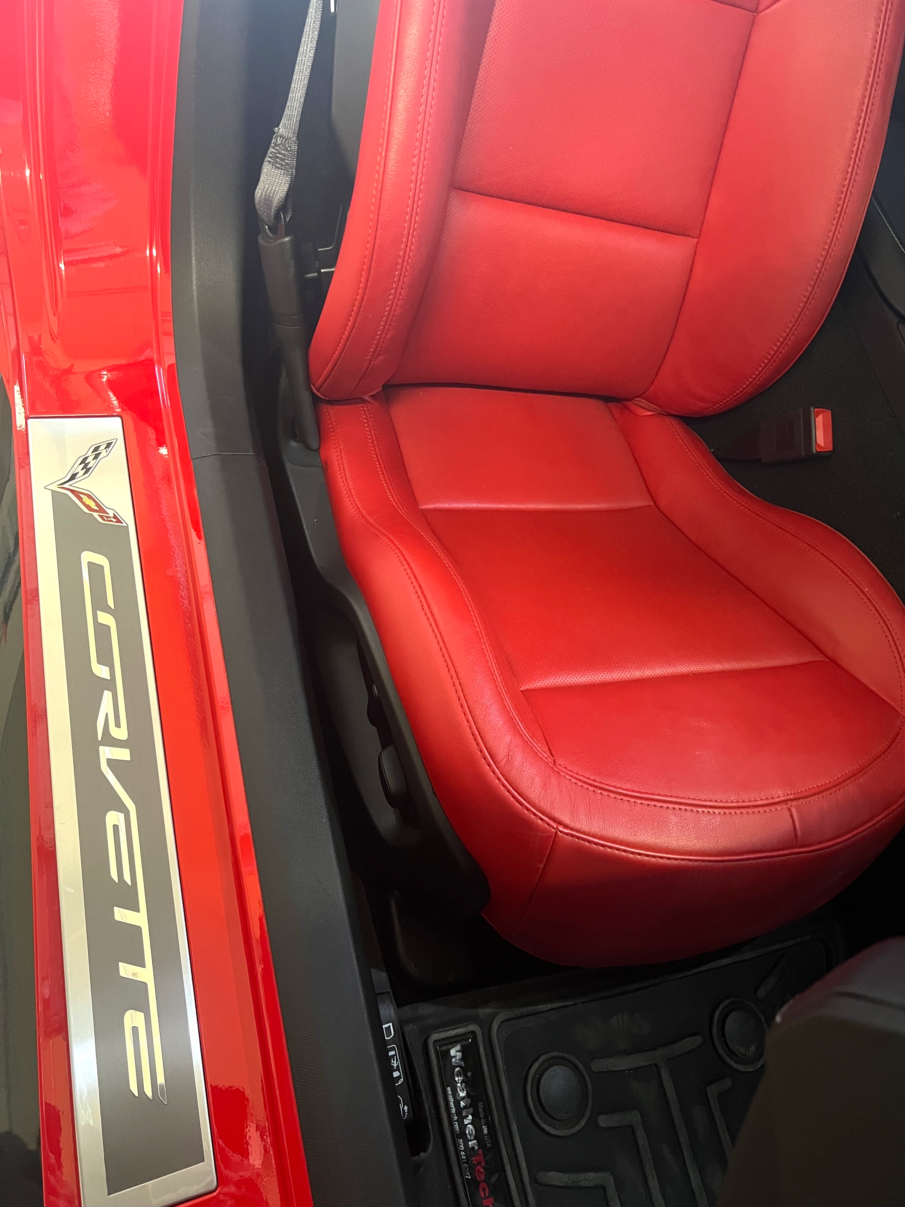 Used 2017 Chevrolet Corvette Grand Sport w/ Carbon Flash Badge Package RWD image 11
