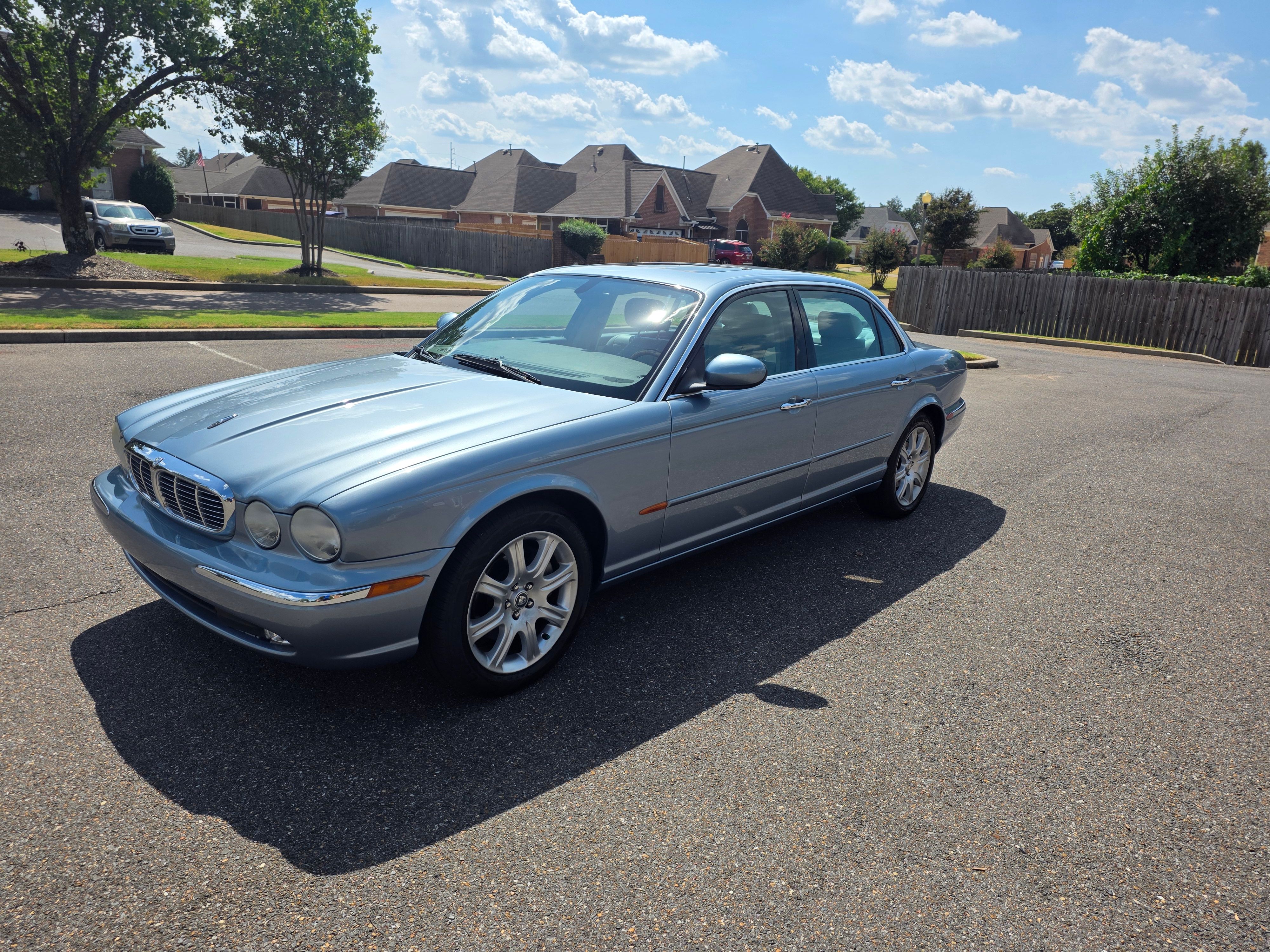 Used 2005 Jaguar XJ8 RWD image 8