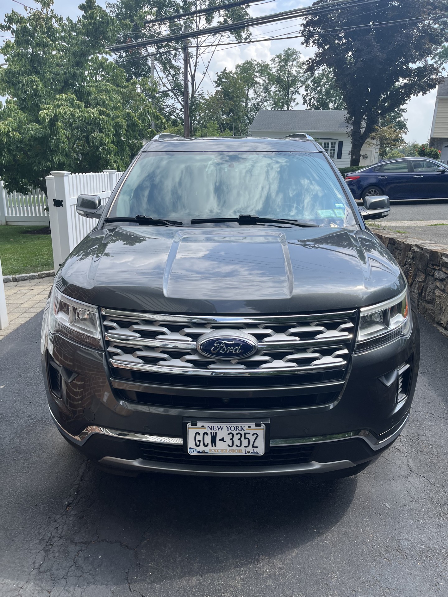 Used 2018 Ford Explorer Limited AWD/4WD image 6