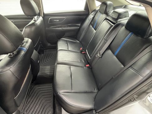 Used 2018 Nissan Altima 2.5 SR w/ SR Special Edition FWD image 10