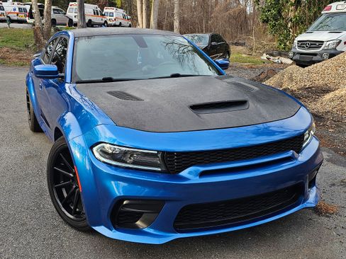 Used 2018 Dodge Charger R/T Scat Pack image 1