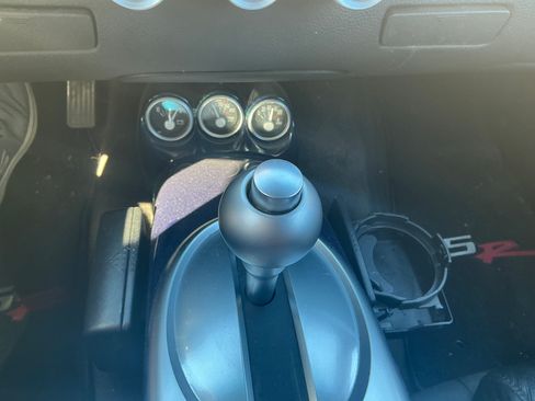 Used 2005 Chevrolet SSR w/ Preferred Equipment Group image 10