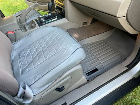 Used 2007 Jeep Grand Cherokee Laredo AWD/4WD image 13
