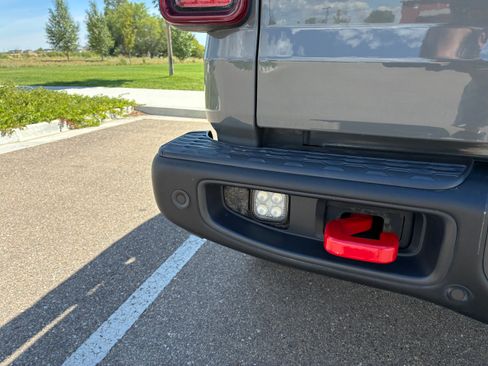 Used 2020 Jeep Gladiator Rubicon AWD/4WD image 9