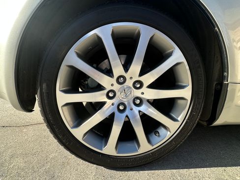 Used 2002 Lexus SC 430 Convertible image 2