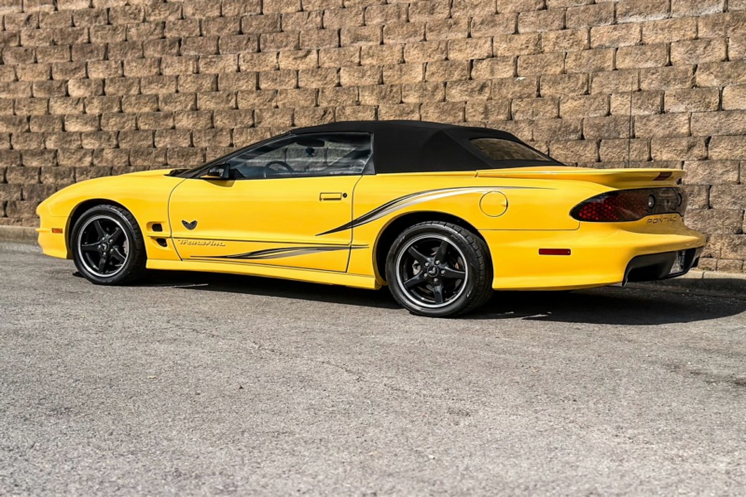 Used 2002 Pontiac Firebird Trans Am RWD image 6