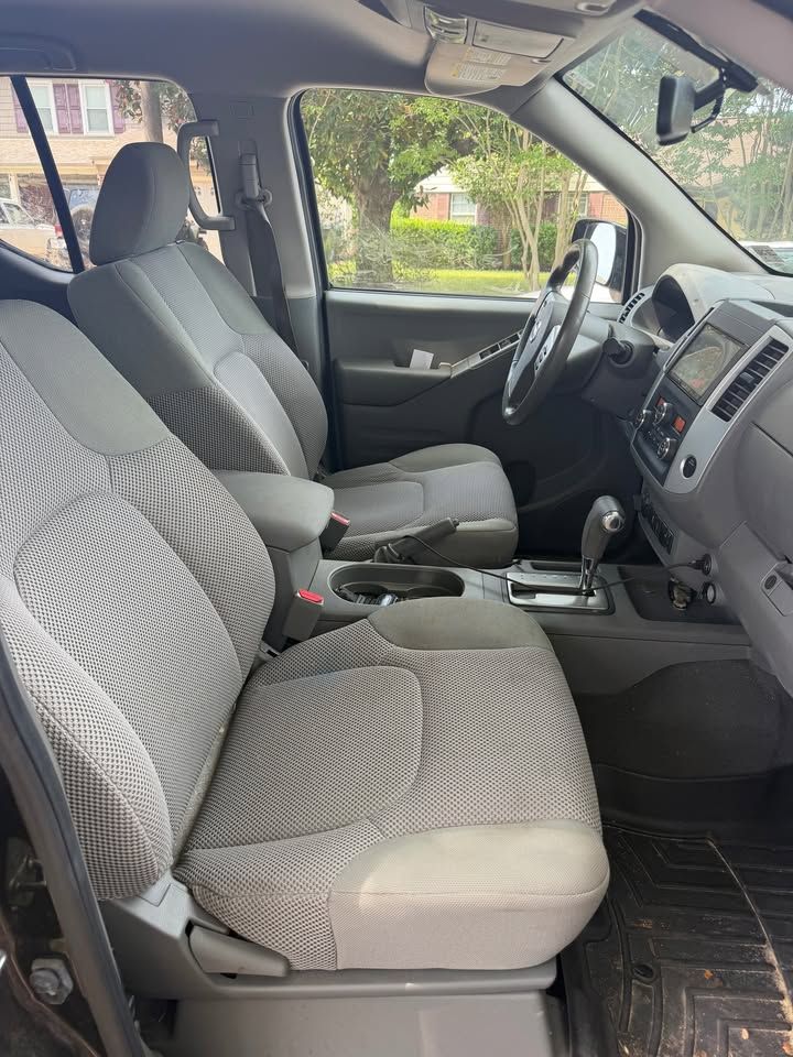 Used 2019 Nissan Frontier SV w/ Value Truck Package AWD/4WD image 8