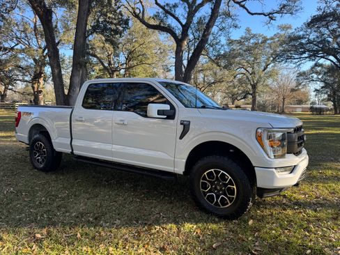 Used 2022 Ford F150 Lariat w/ Max Trailer Tow Package image 5