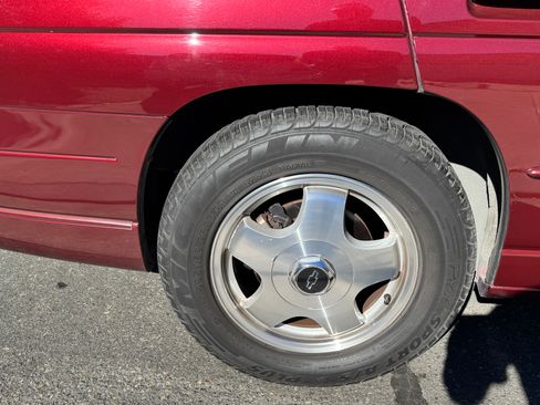 Used 1998 Chevrolet Lumina LTZ w/ Sport Performance Pkg image 15