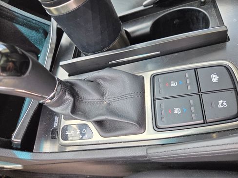 Used 2013 Hyundai Azera w/ Technology Pkg FWD image 5