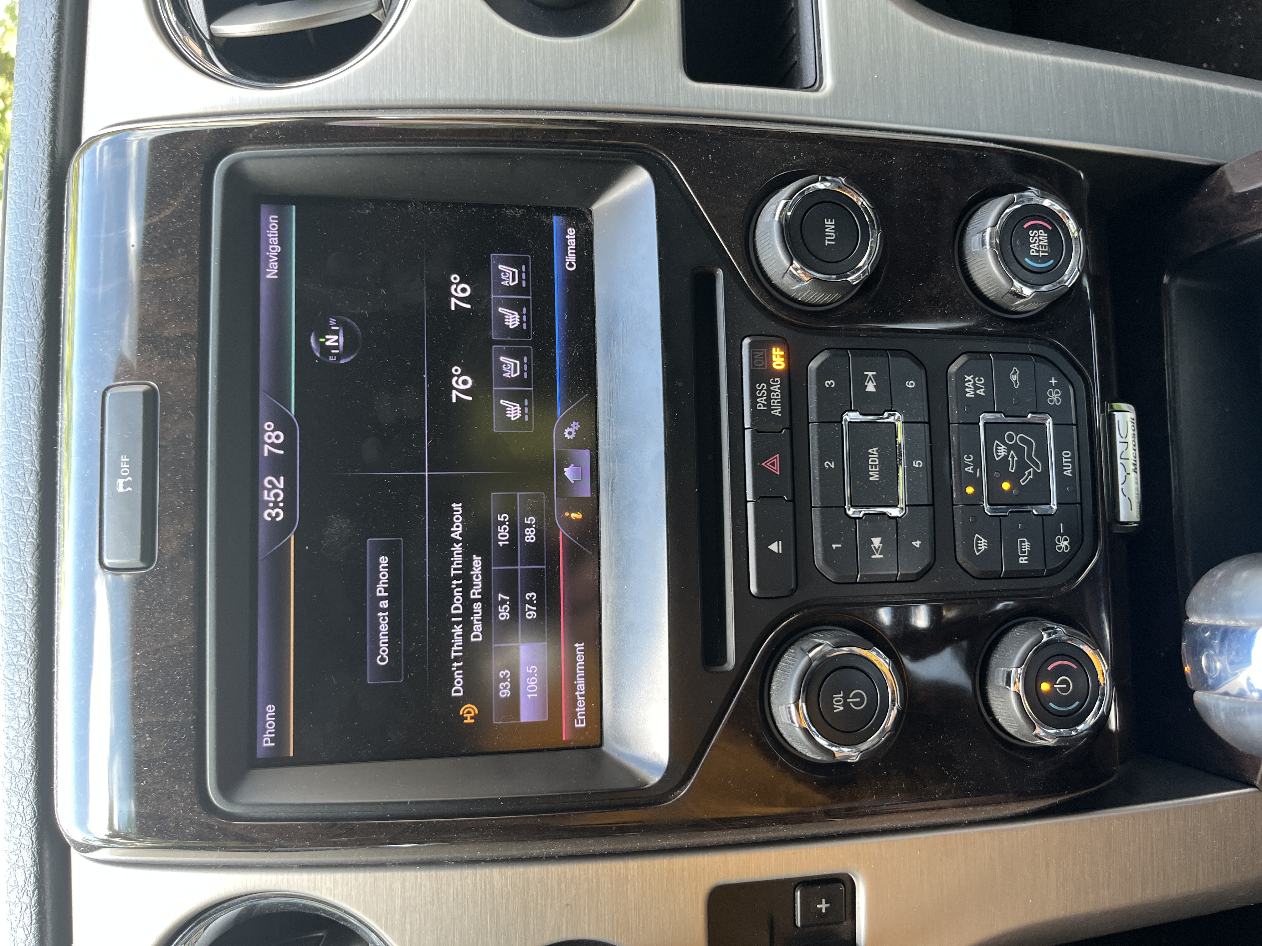 Used 2013 Ford F150 Platinum AWD/4WD image 17