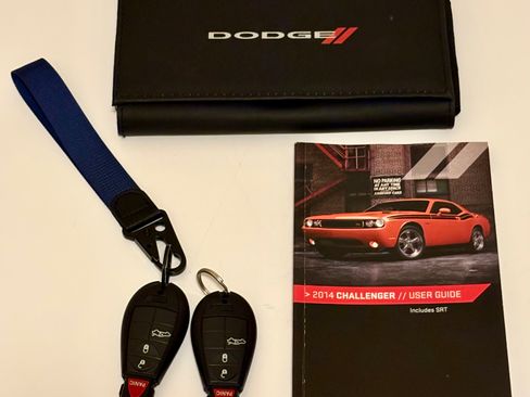 Used 2014 Dodge Challenger SRT8 w/ Harman/Kardon Audio Group image 24