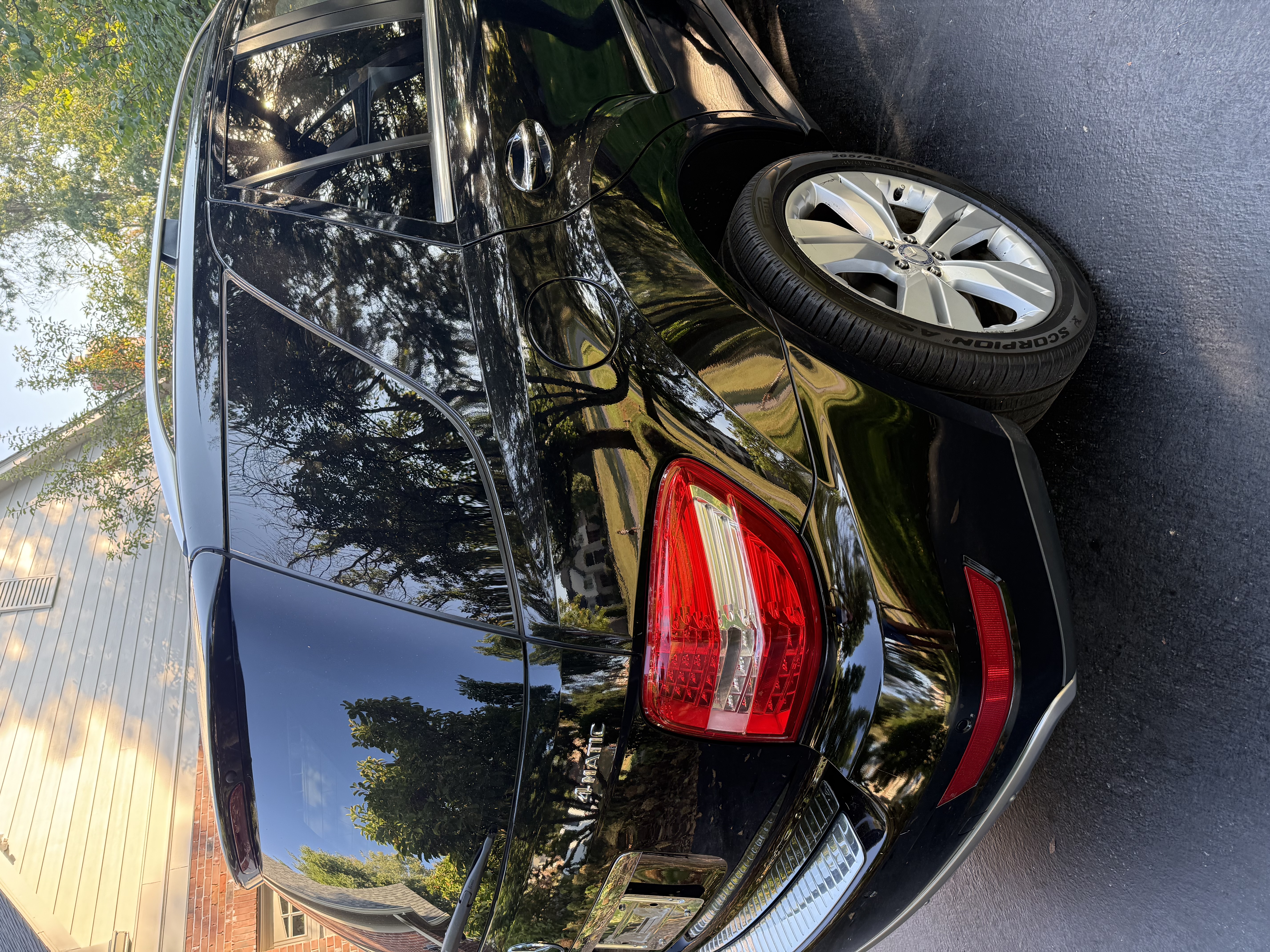 Used 2011 Mercedes-Benz ML 350 4MATIC image 8