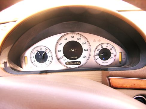 Used 2008 Mercedes-Benz E 350 Sedan image 6