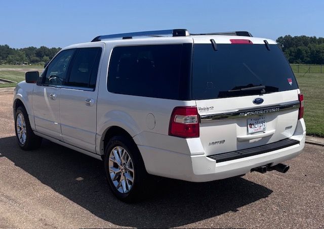 Used 2017 Ford Expedition EL Limited w/ Equipment Group 301A RWD image 1
